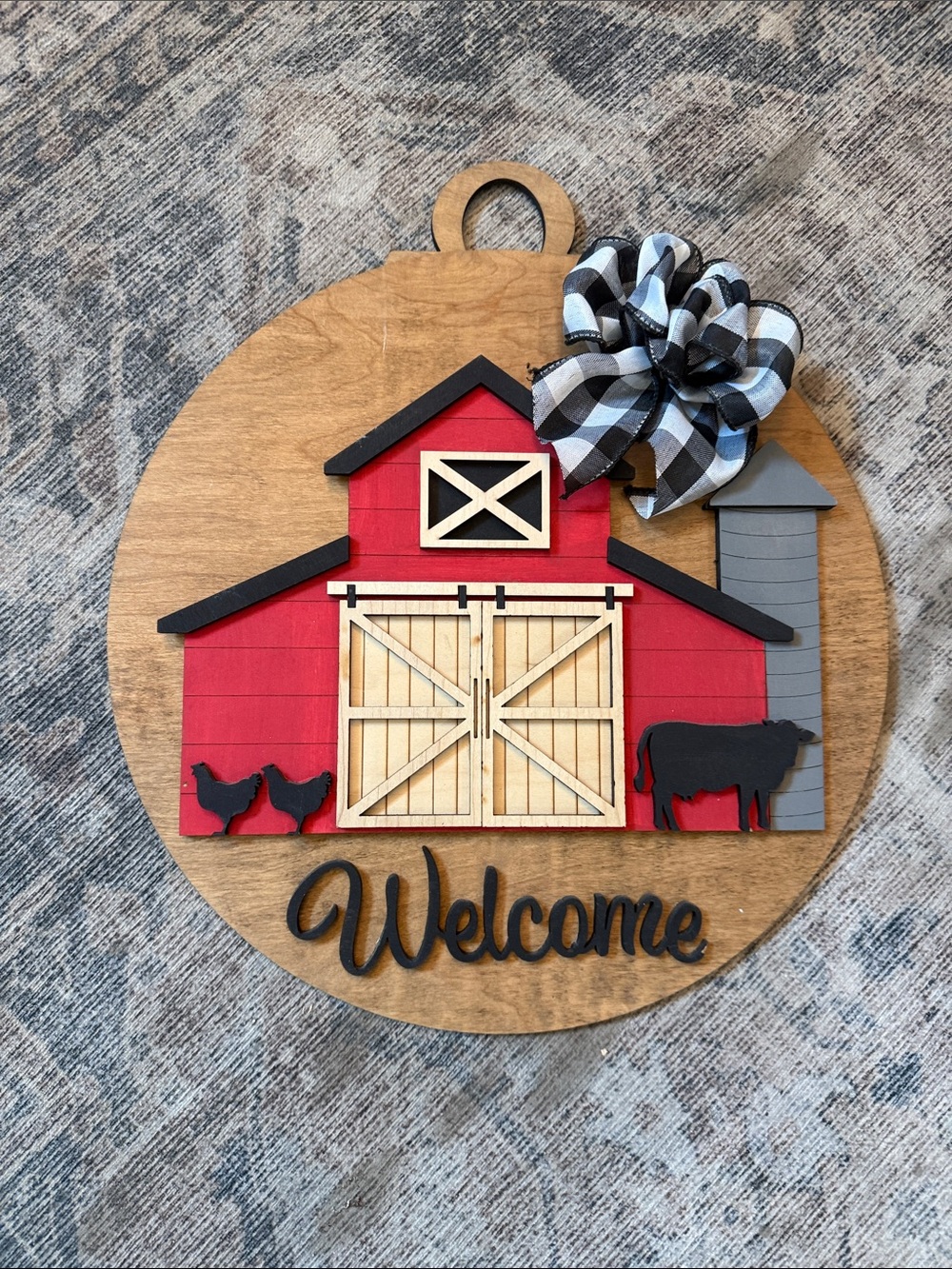 Red barn / welcome Door Hanger
